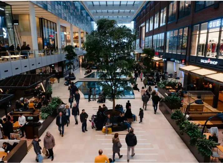 Large commercial shopping center illustrating a public space where Public Safety DAS and bi-directional amplifier systems help support reliable emergency responder radio coverage